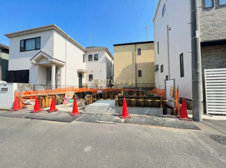 【前面道路含む現地写真】 | 前面道路含む現地写真です