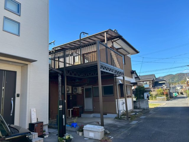 花園一丁目　中古物件の前面道路含む現地写真