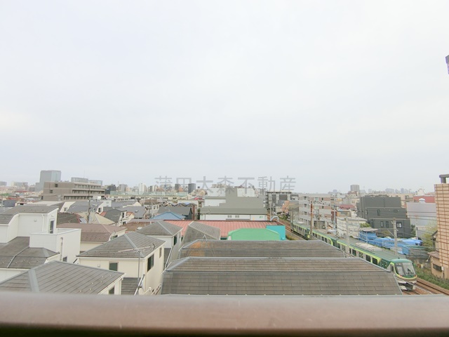 アクイール・セイザン