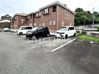 【駐車場】 | 車をお持ちの方に嬉しい駐車場付きの物件です
