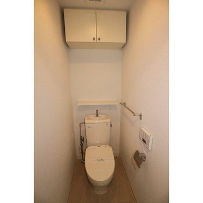 【トイレ】 | ガーデン杉並方南 | 温水洗浄便座。