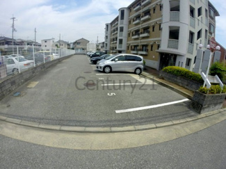 【駐車場】