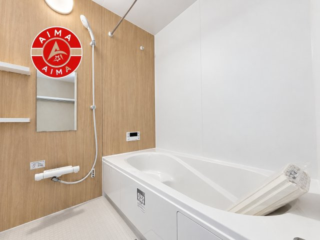 春日市弥生2丁目第2-2棟(5号棟)の浴室|1日の疲れを癒してくれる広々バスルーム。雨の日のお洗濯にも大活躍な浴室乾燥機付です！