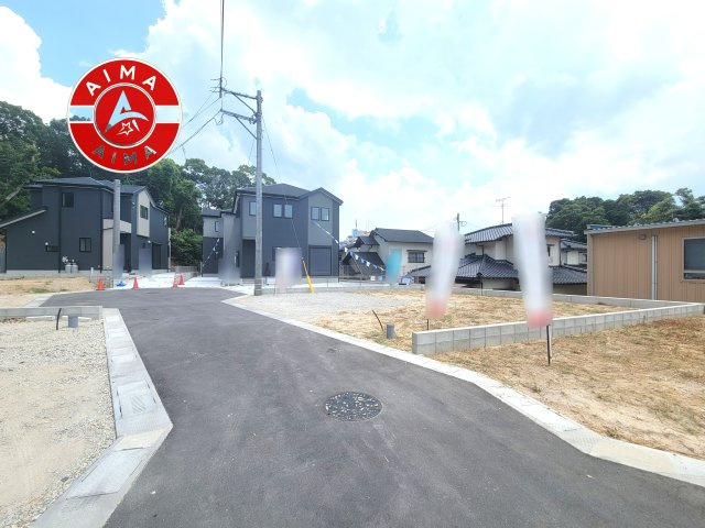 春日市弥生2丁目第2-2棟(5号棟)の前面道路含む現地写真|見学の時間などお気軽にお問い合わせ下さい。