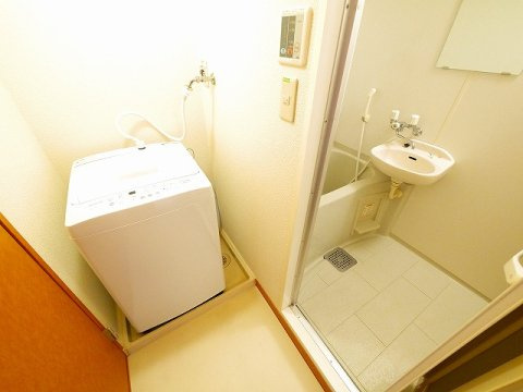 レオパレスＢｏｎｎｅ　ｊｏｕｒｎｅｅの設備|洗濯機付
