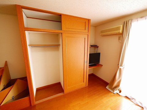 レオパレスＢｏｎｎｅ　ｊｏｕｒｎｅｅの収納|こまごまとしたものを収納できそうですね