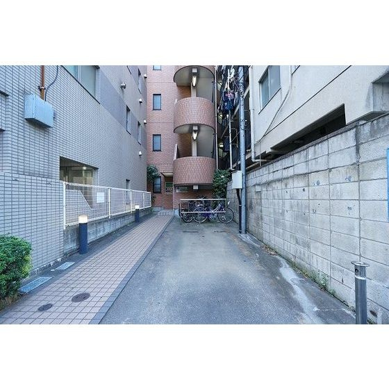 クレール・カサベルデのエントランス