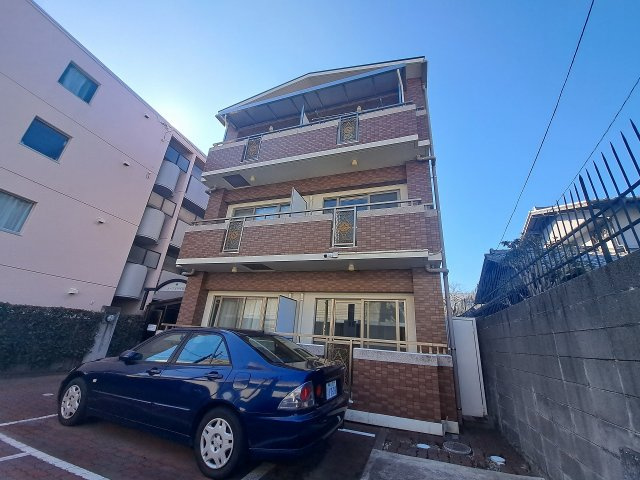 メープル甲子園の外観