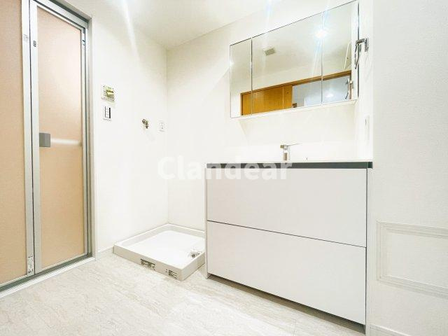 セザール谷塚の独立洗面台|ドキドキの新生活も、安心してスタート。ぴったりの住まいを見つけませんか？クランディアが一緒に住まい選びをサポートします‼　まずは、お気軽にお問合せください　＃クランディア