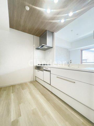 セザール谷塚のキッチン|ドキドキの新生活も、安心してスタート。ぴったりの住まいを見つけませんか？クランディアが一緒に住まい選びをサポートします‼　まずは、お気軽にお問合せください　＃クランディア