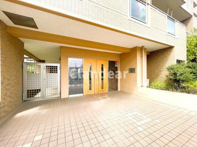 セザール谷塚