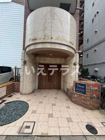 プレサンス神戸裁判所前のエントランス