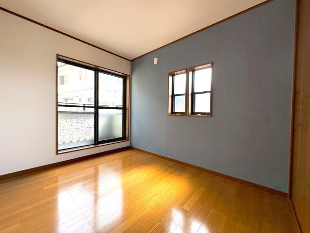 北貴望ヶ丘戸建の洋室