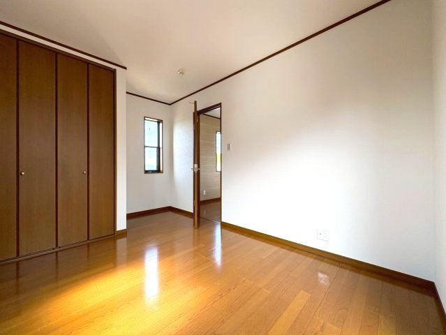 北貴望ヶ丘戸建の洋室