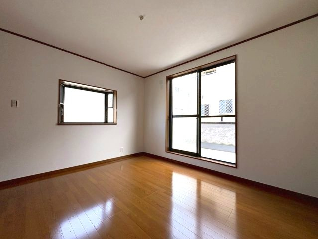 北貴望ヶ丘戸建の洋室