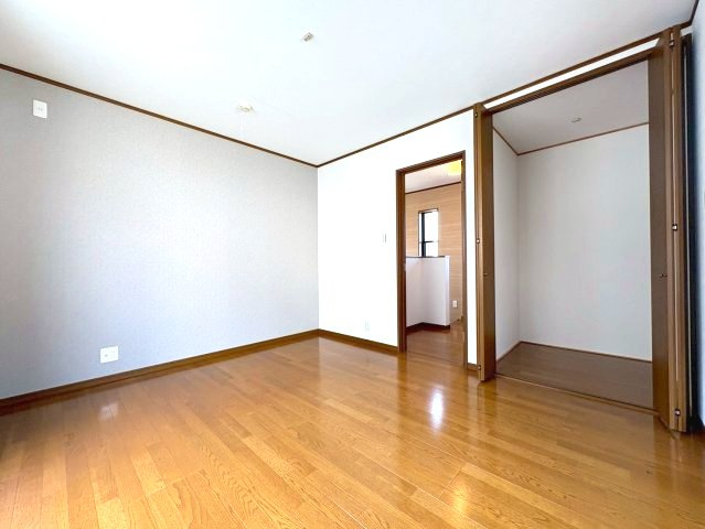 北貴望ヶ丘戸建の洋室