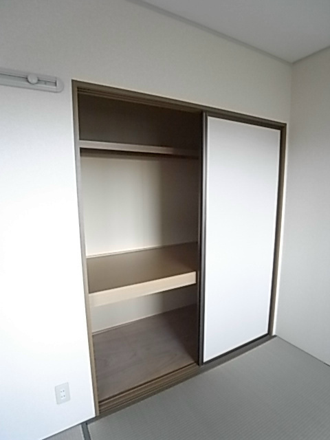 ルミエール甲東園Ⅱの収納