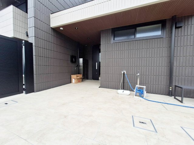 Ｙ’ｓ　Ｆ　Ｒｅｓｉｄｅｎｃｅ　Ⅰのエントランス