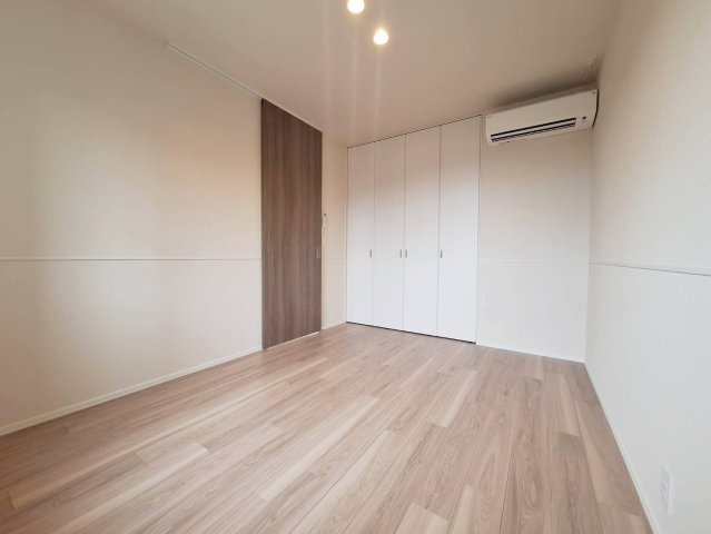 Ｙ’ｓ　Ｆ　Ｒｅｓｉｄｅｎｃｅ　Ⅰの洋室