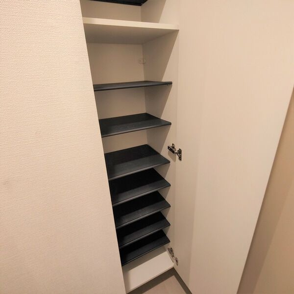 MOVE山王EASTの玄関