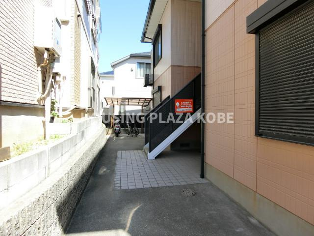 関守ハイツのエントランス