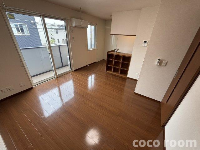 ぺブルコートの居間・リビング