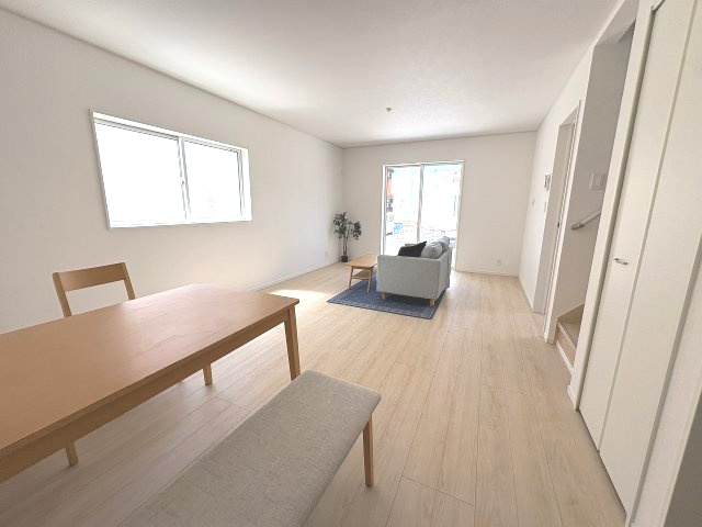 【居間・リビング】 | 福岡市東区水谷1丁目第5　1号棟（全5棟）【仲介手数料無料・0円】 | 現地写真。