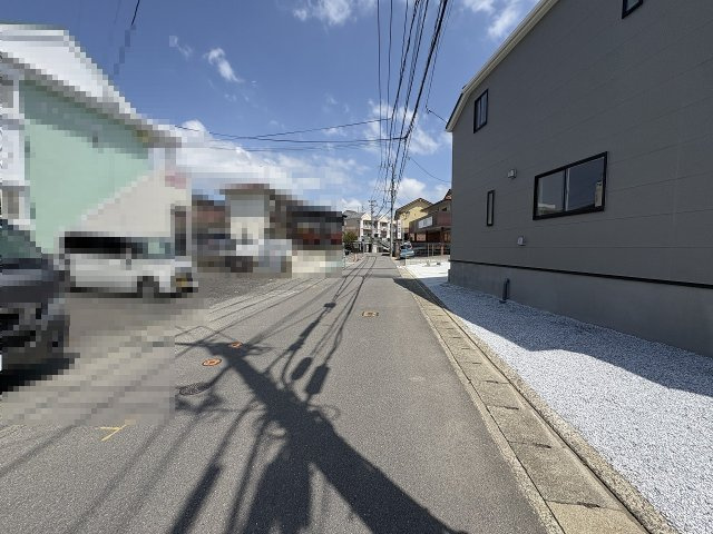 【その他】 | 福岡市東区水谷1丁目第5　1号棟（全5棟）【仲介手数料無料・0円】 | 現地写真。前面道路です。