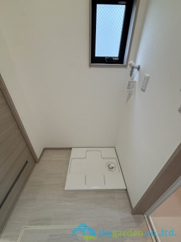 小田原市酒匂　築後未入居戸建　全2棟2号棟のランドリースペース