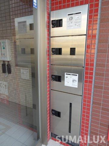 熊本市中央区出水６丁目の賃貸マンションのエントランス