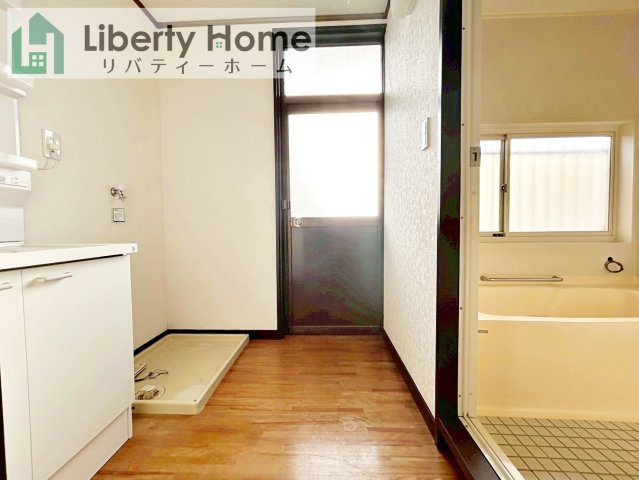 ひたちなか市中根　中古戸建の脱衣所