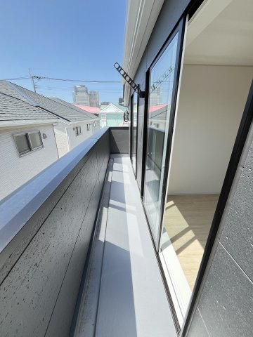 【バルコニー】 | 福岡市東区水谷1丁目第5　2号棟（全5棟）【仲介手数料無料・0円】 | 現地写真。
