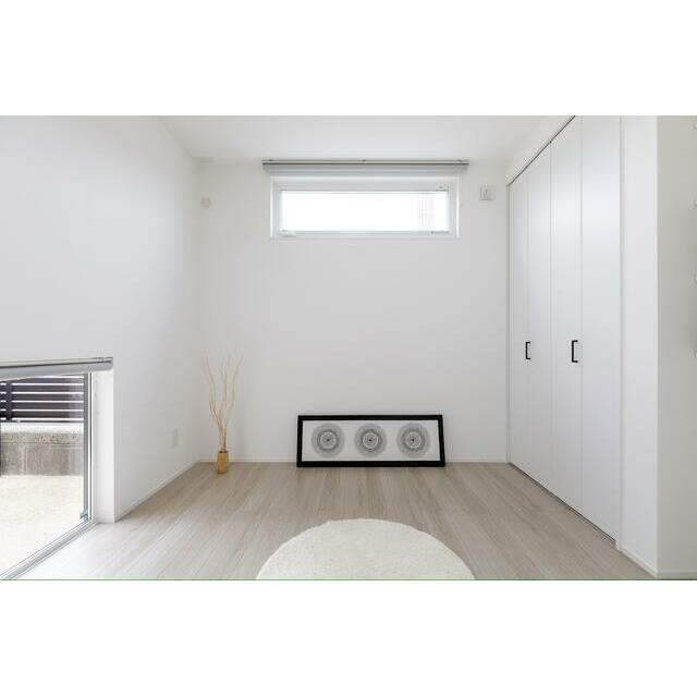敦賀市公文名中古戸建の居間・リビング