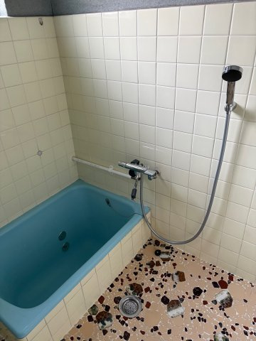 金光町占見貸戸建ての浴室
