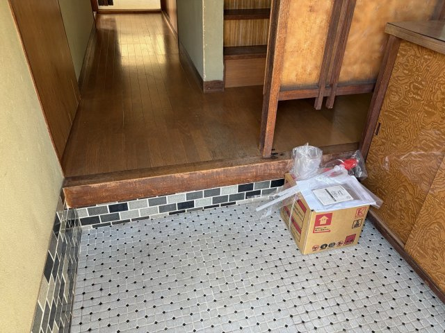 田頭貸戸建ての玄関