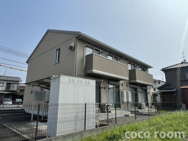 カリーナの外観