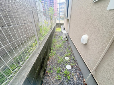 【庭】 | おおやまれんげ荘