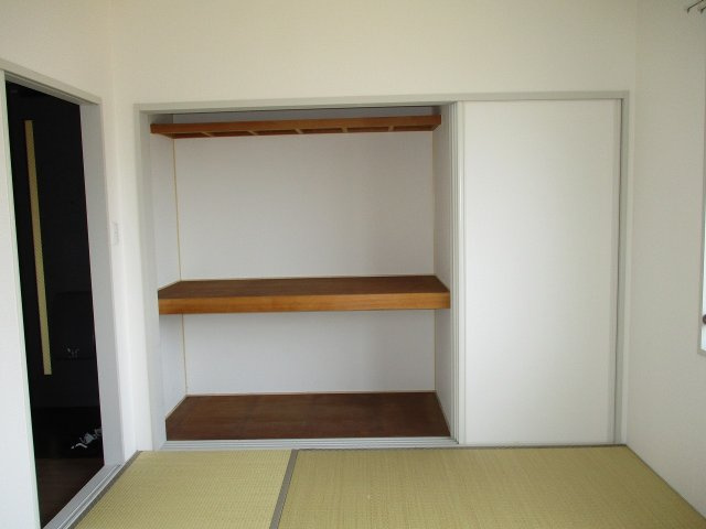 エクセレント西明石Ａ棟の収納