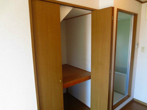 神戸市須磨区磯馴町３丁目の賃貸マンションの収納