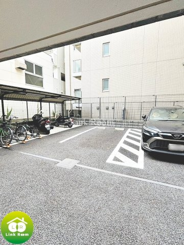 ステージグランデ菊川の駐車場