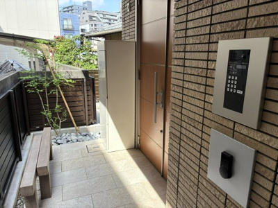 【エントランス】 | セレナ幸町