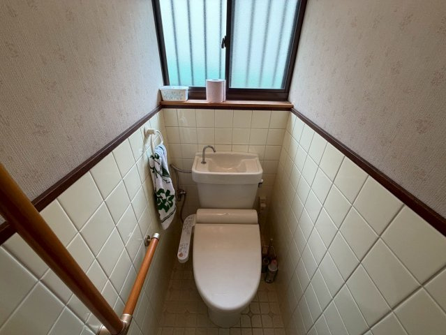 堺市西区菱木3丁戸建のトイレ