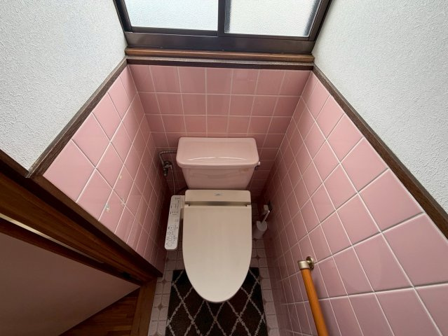 堺市西区菱木3丁戸建のトイレ