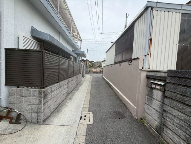 堺市西区菱木3丁戸建の前面道路含む現地写真