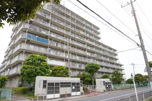 シャルム北越谷B棟の外観