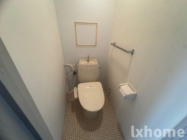 アネックス穂積台のトイレ|落ち着いた色調のトイレです