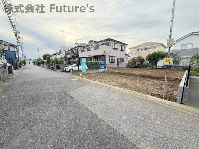 吉川市きよみ野2丁目　建築条件無し売地の前面道路含む現地写真|前面道路含む現地写真です。
