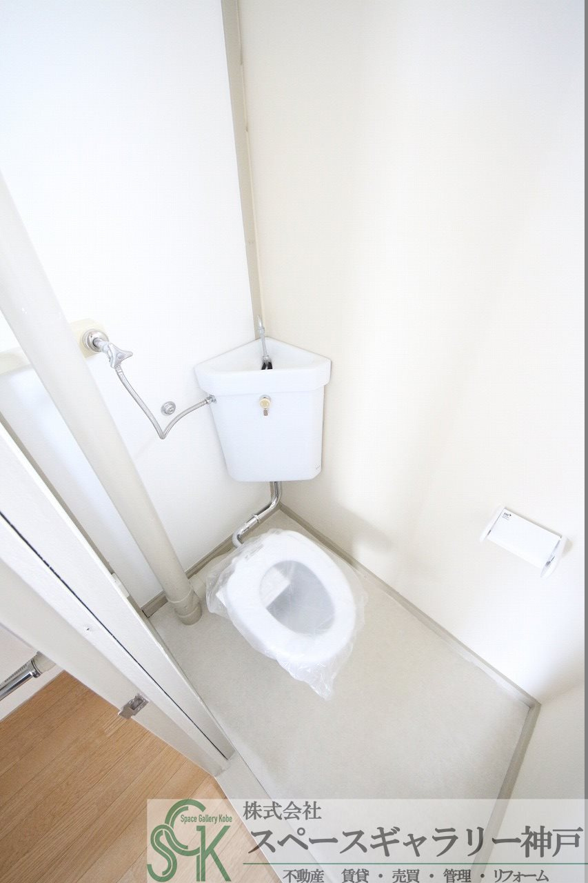 東垂水住宅のトイレ|※お部屋により仕様が異なる場合があります。
