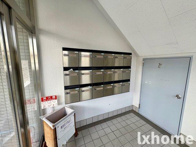 カルム総持寺のロビー|建物の内部です