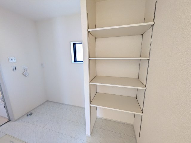 かすみがうら市下稲吉2期　新築戸建て　7号棟のランドリースペース